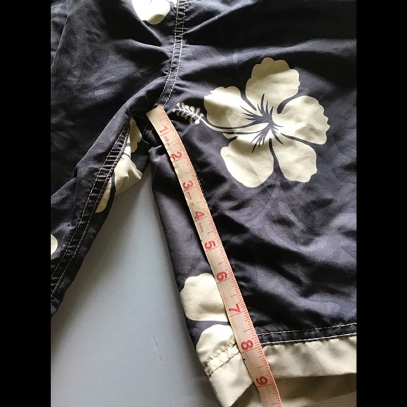 Men’s Hawaiian Print Swim Trunks - Picture 13 of 16